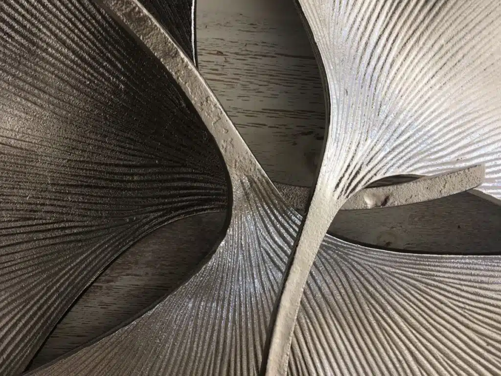 Décor feuilles aluminium