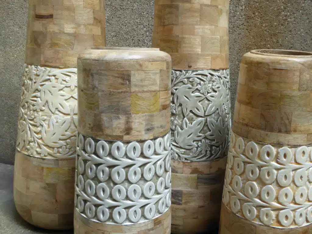 Vases décoratifs bois de mangue