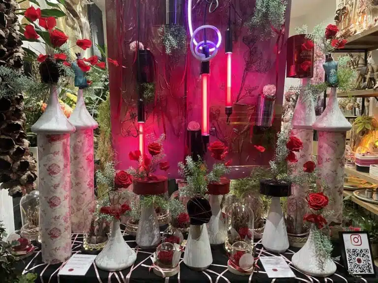 Vitrine Jean Paul Gaultier Yann-H2o Artisan Fleuriste Paris 11