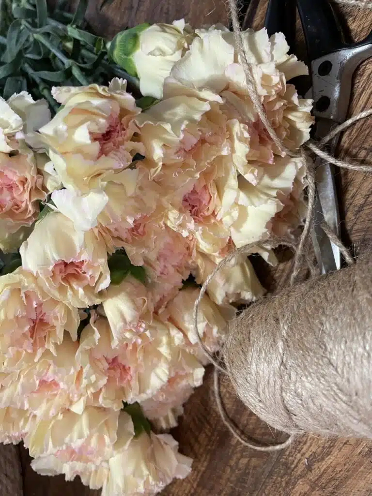 Bouquet de fleurs de saison – fleuriste Paris 11